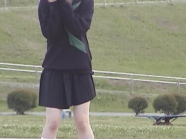 海辺の風景７１　パンツの景色３０　超絶美少女　動きすぎでパンチラしまくり