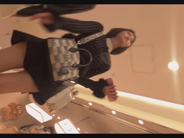 【新作】落ちてくるTバックお尻